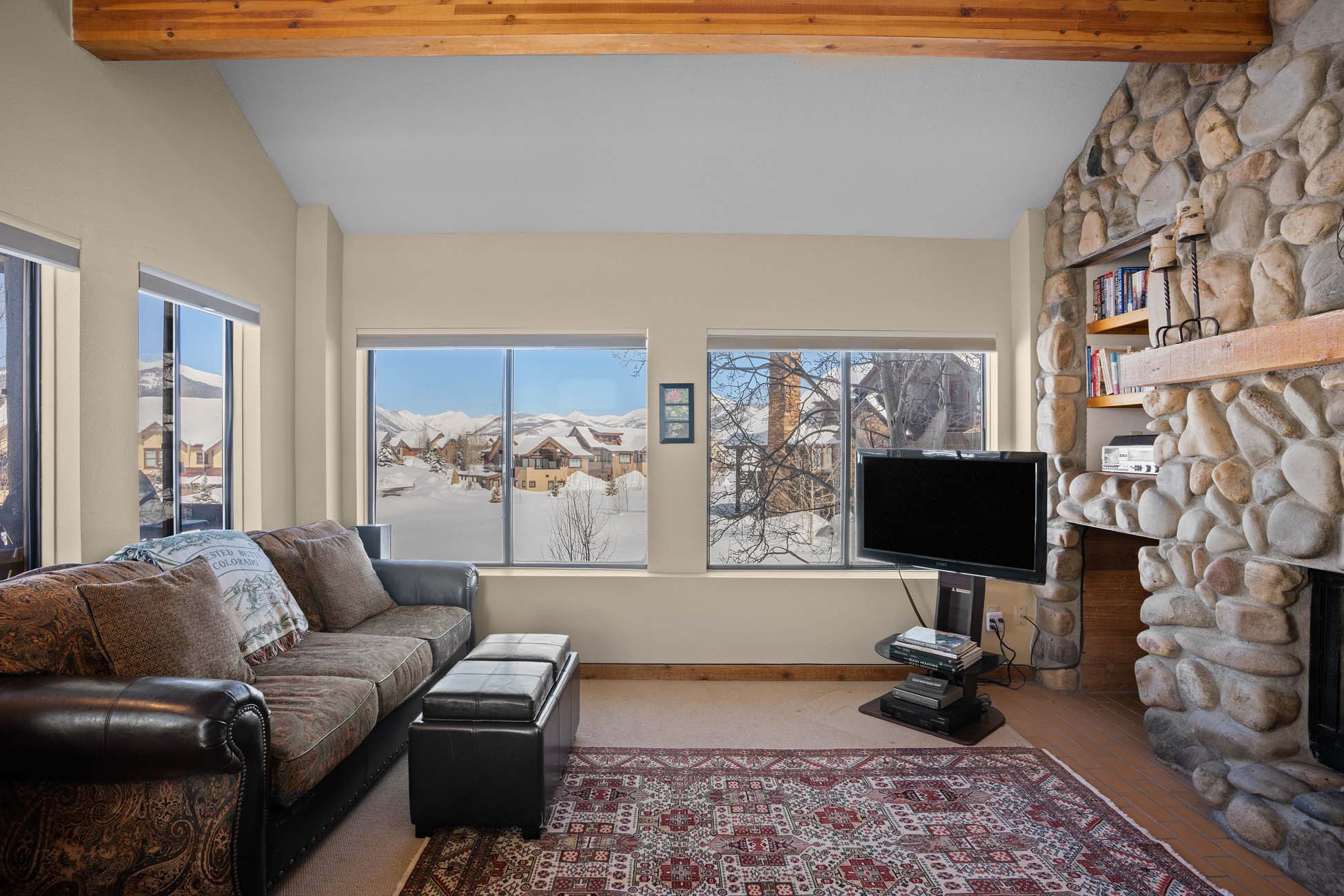 49 Powderview Drive, Crested Butte Colorado - living room_views