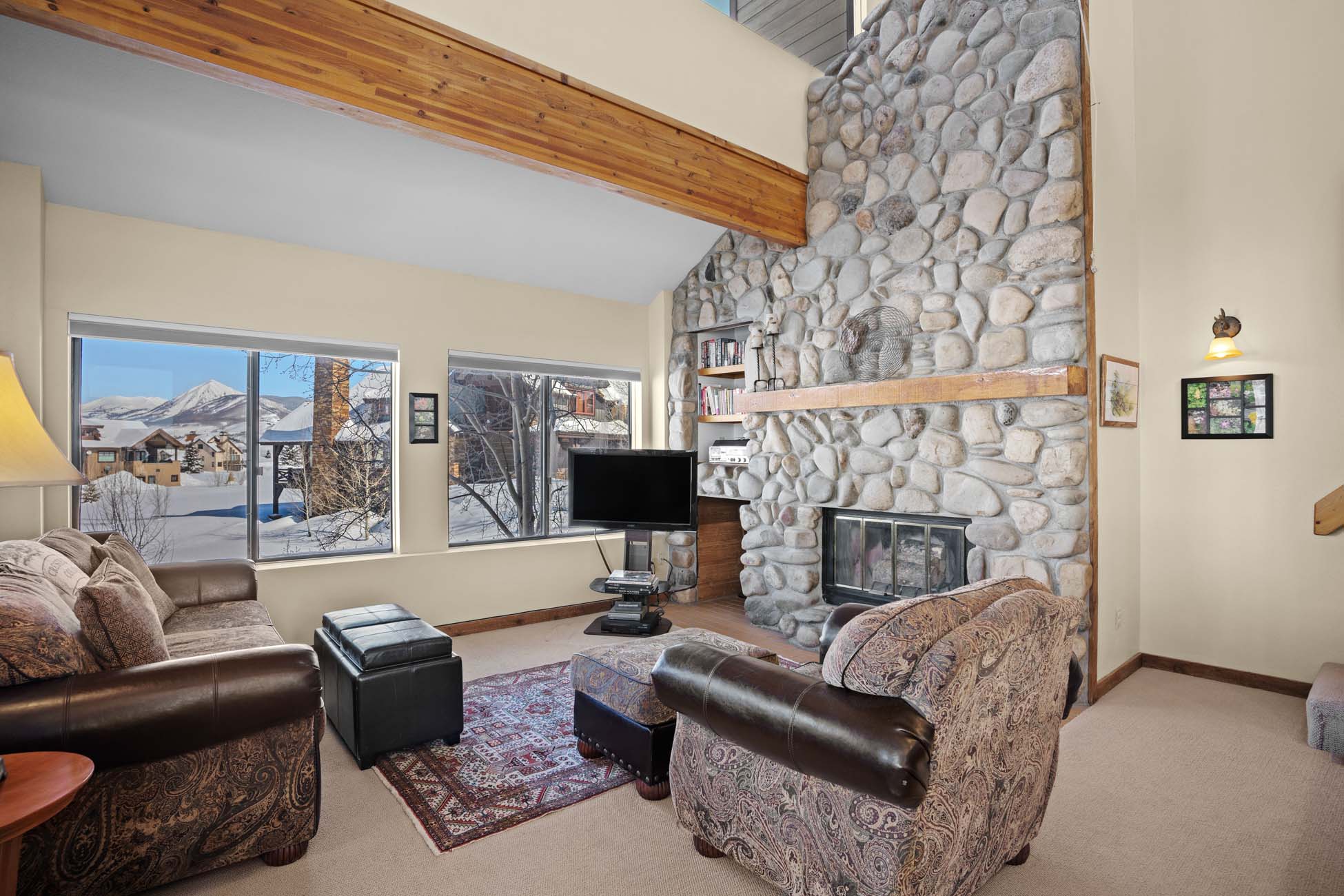 49 Powderview Drive, Crested Butte Colorado - living room_fireplace