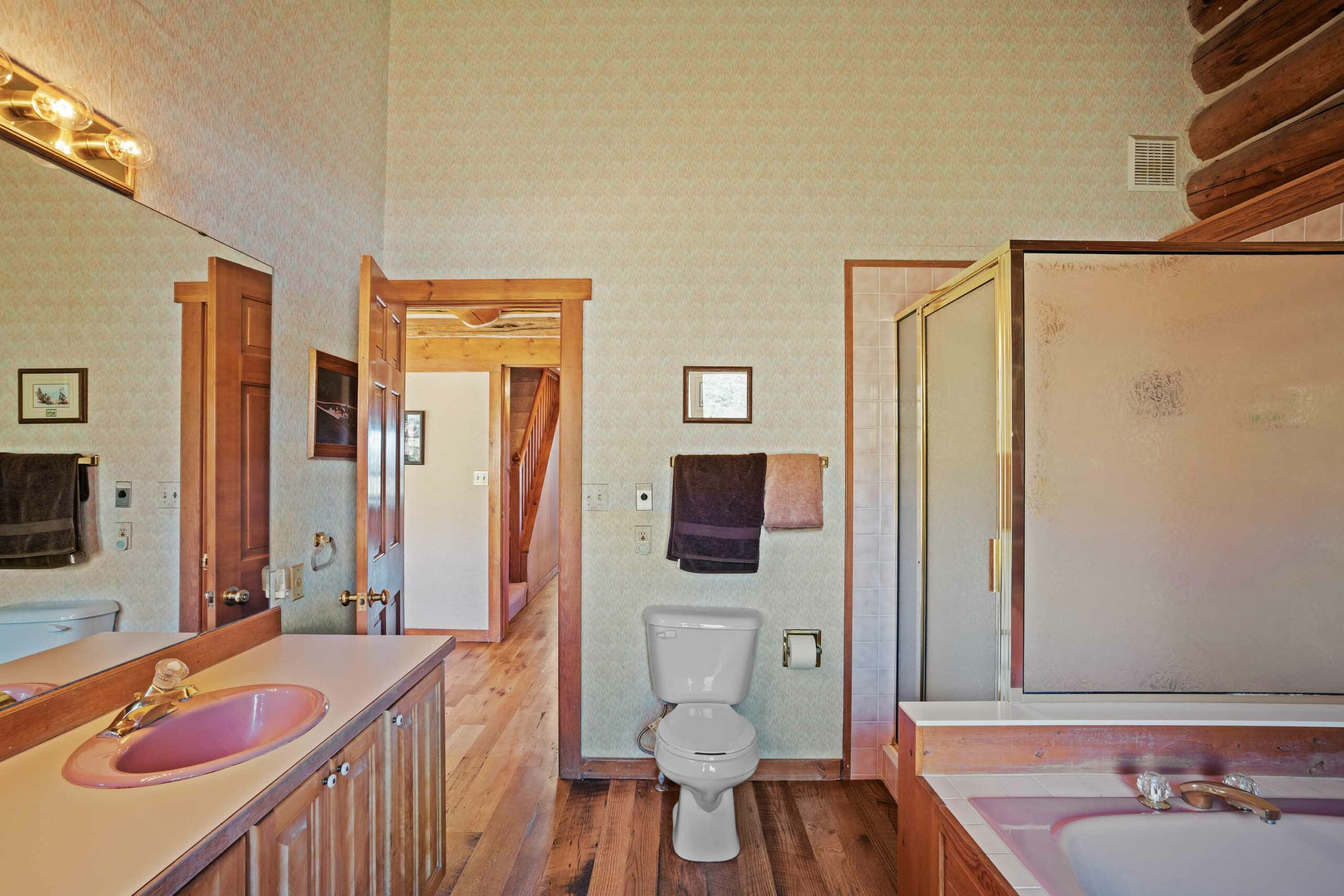1 Renegade Road Almont, Colorado - bathroom