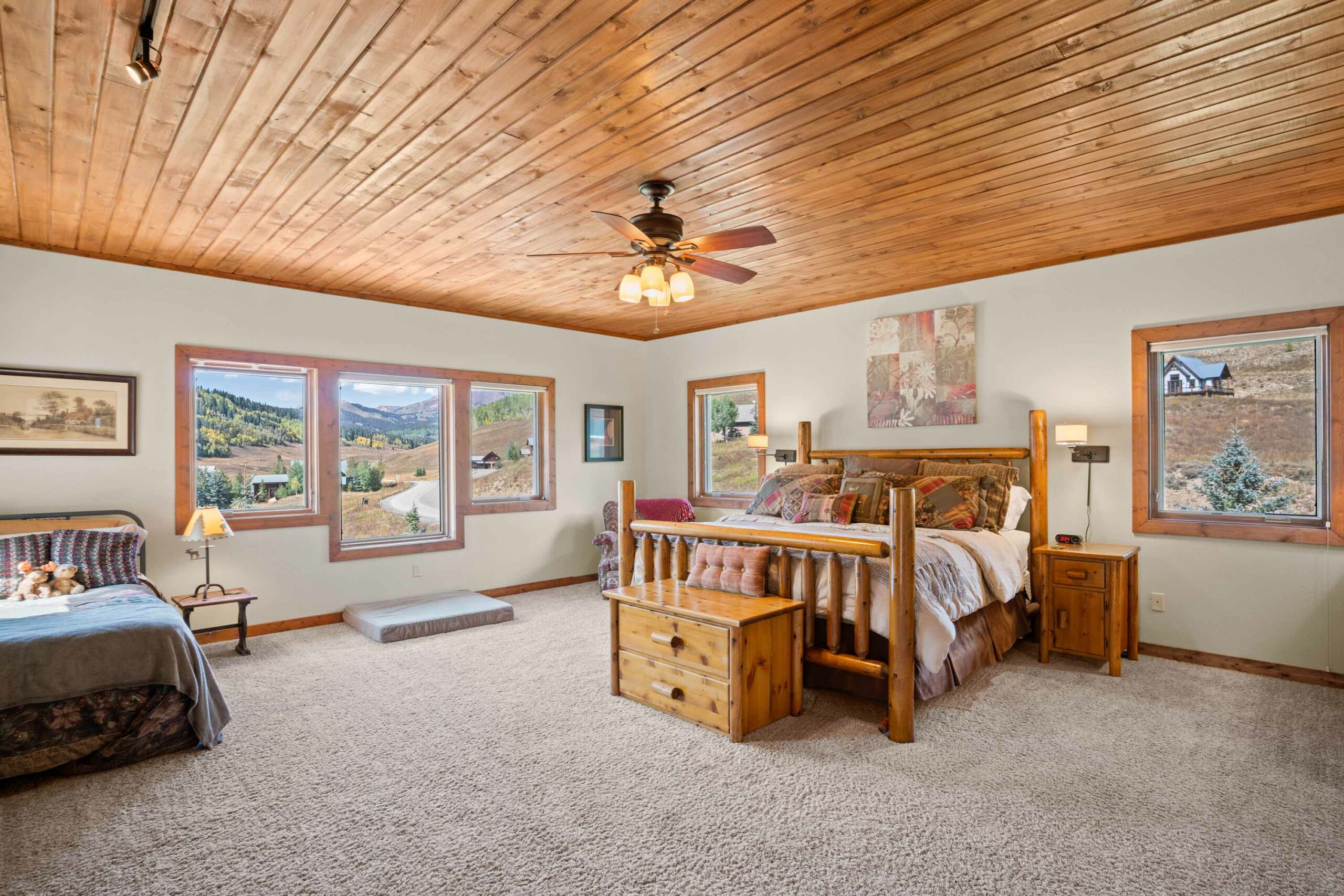 45 Creek Cove Crested Butte, CO - Primary Bedroom