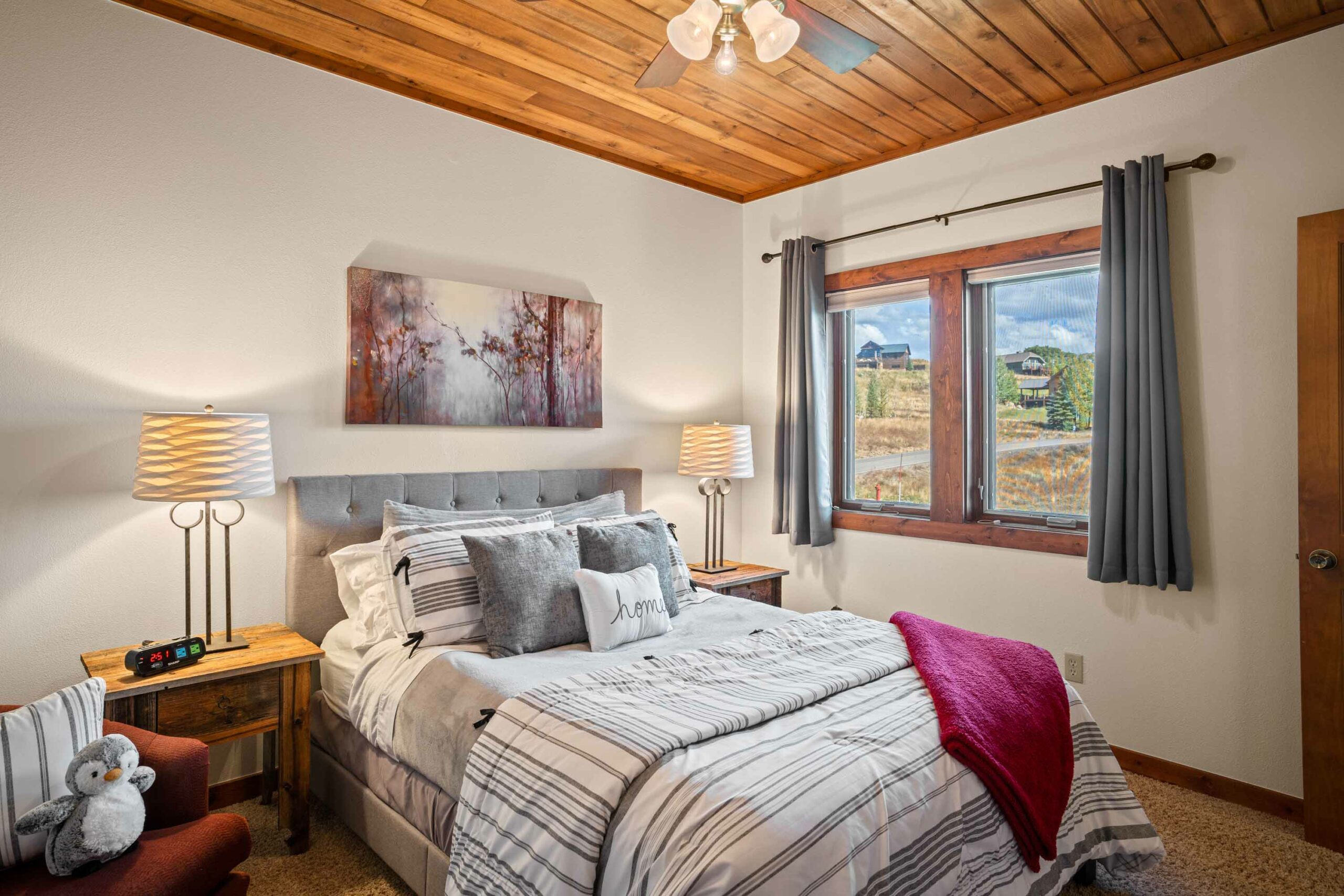 45 Creek Cove Crested Butte, CO -2nd Level Queen Bedroom 2