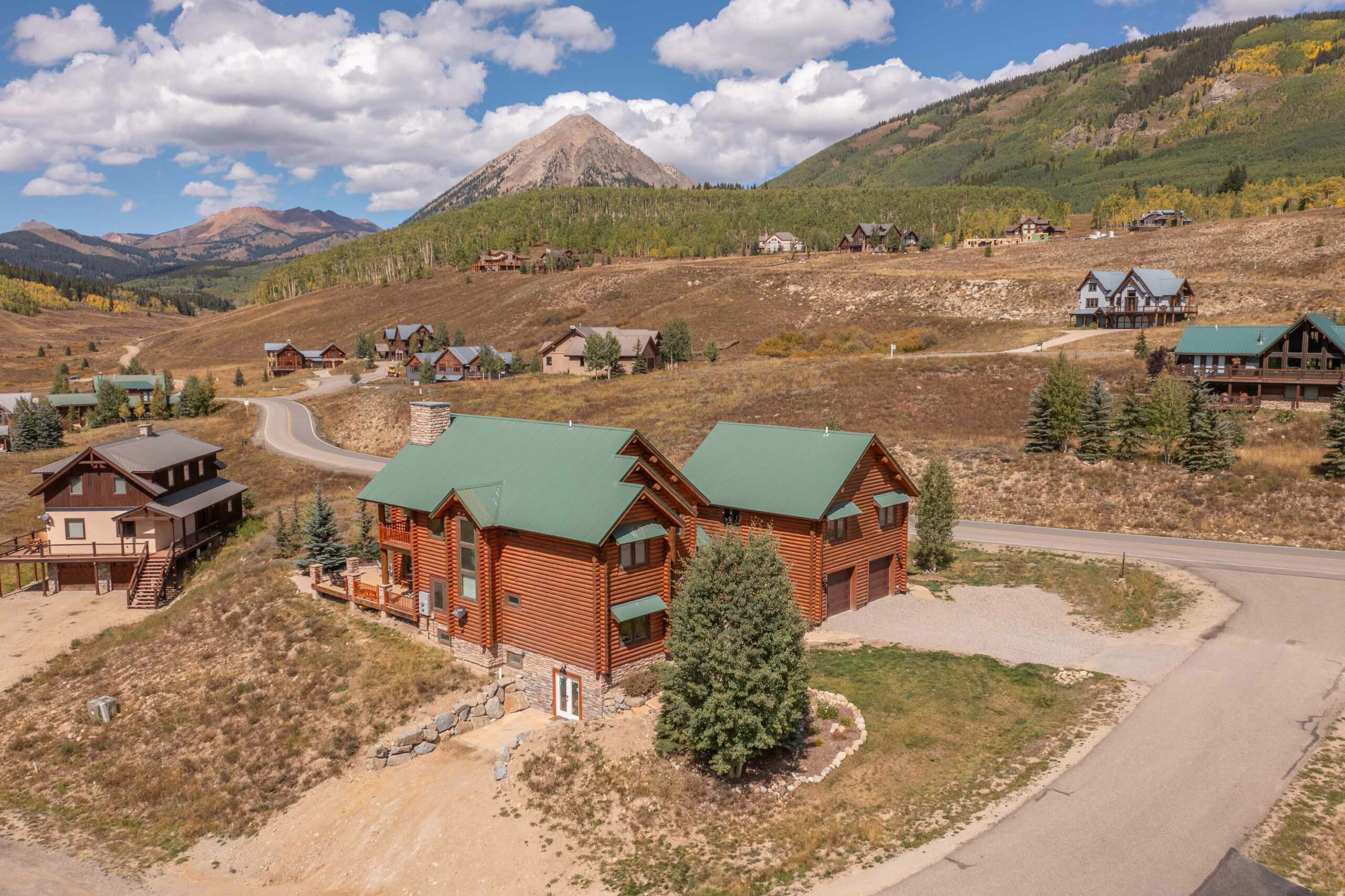 45 Creek Cove Crested Butte, CO - Side of House